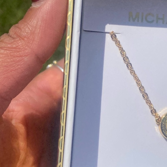 MICHAEL KORS necklace​ - Picture 4 of 16